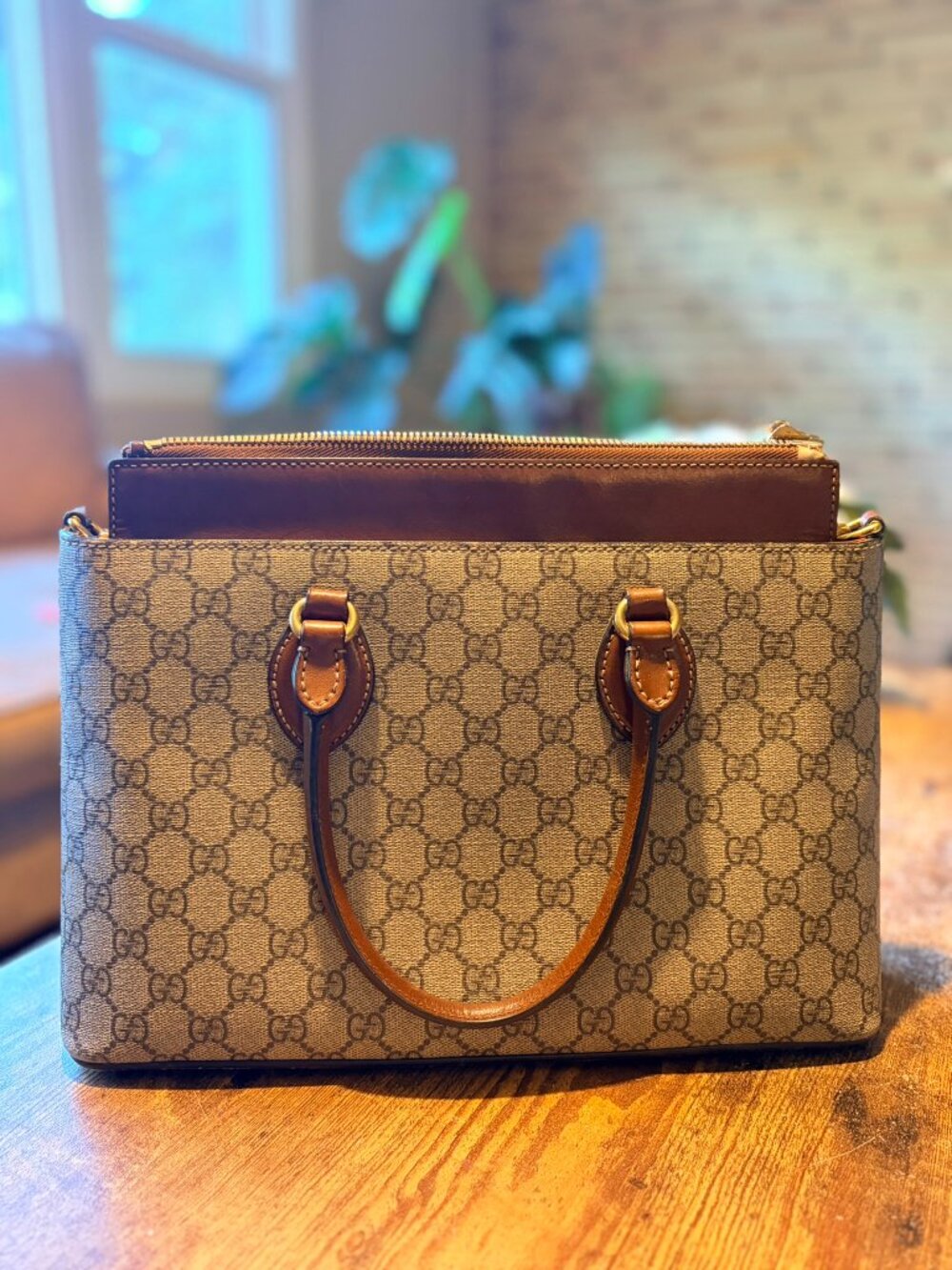 Authentic Gucci GG Supreme Two Way Tote